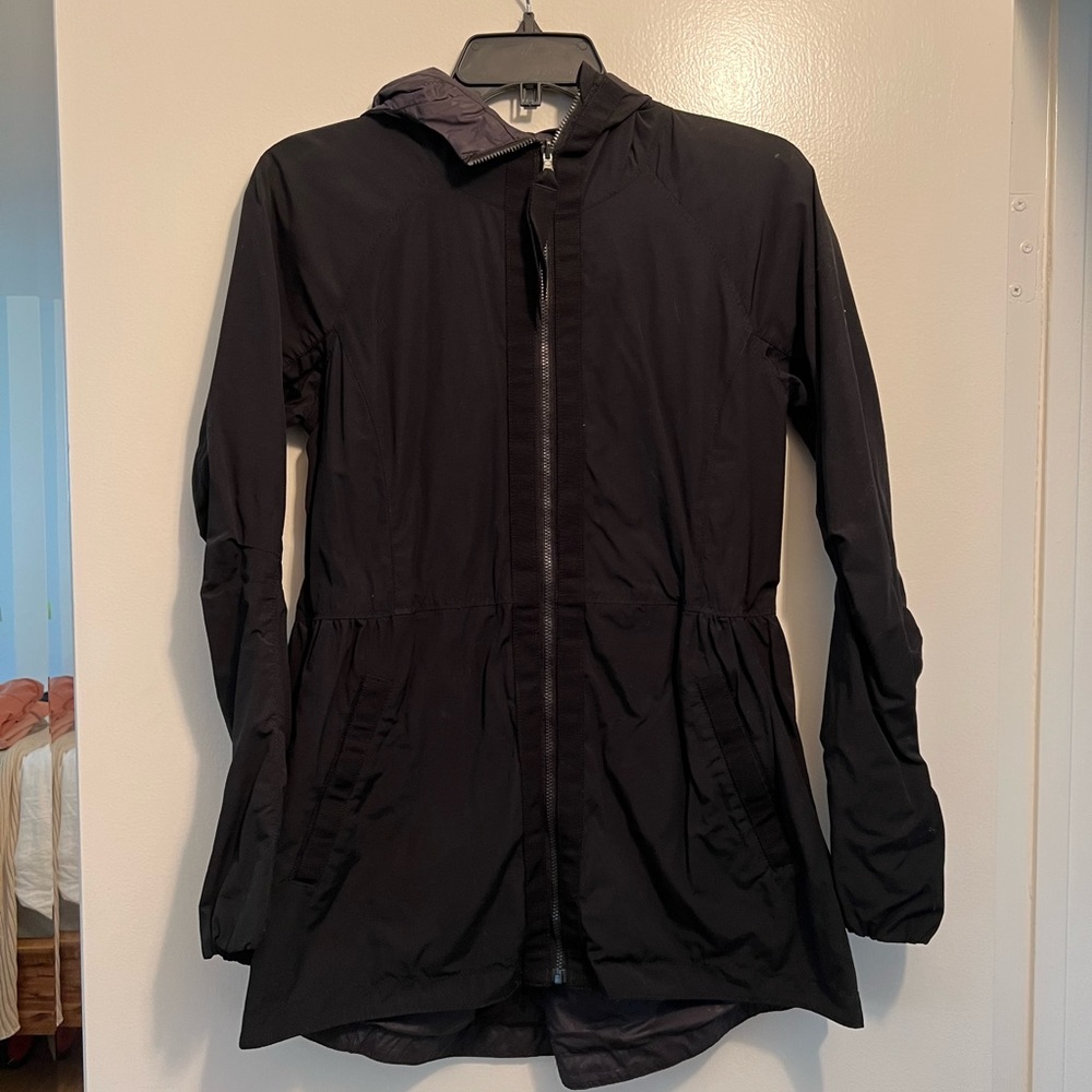 Lululemon jacket size small
